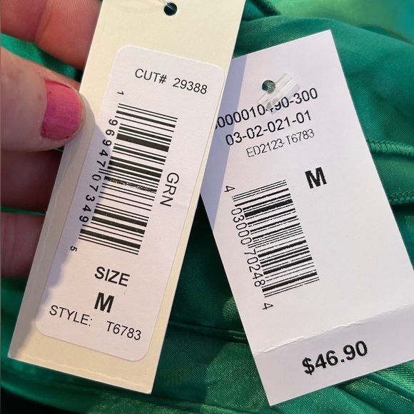 Tash + Sophie High Neck Halter Blouse in Emerald Green Satin - Size Medium 💚 - Picture 7 of 11